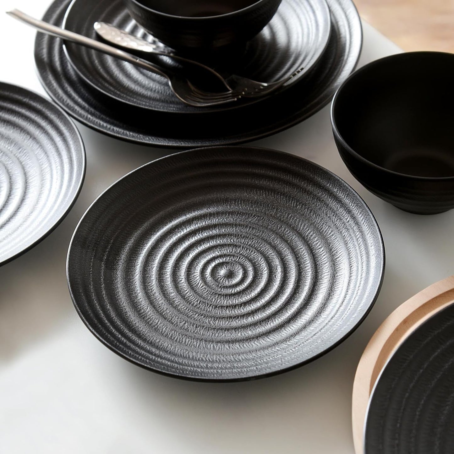 Melamine Dinnerware Sets for 4, 12Pcs Plates and Bowls Sets with Modern Style, Lightweight and Unbreakable Dish Set for Camping, RV and BBQ, Dishwasher Safe, BPA Free(Black)